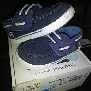 Boys 4m Sperry boat shoes